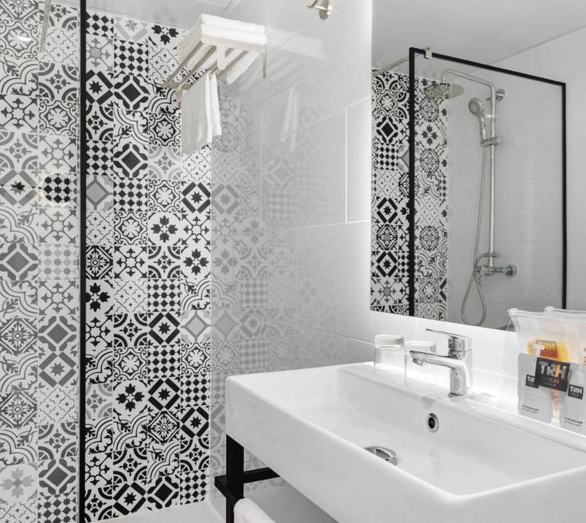 Bathroom Palmanova Suites by TRH Hotel Magaluf